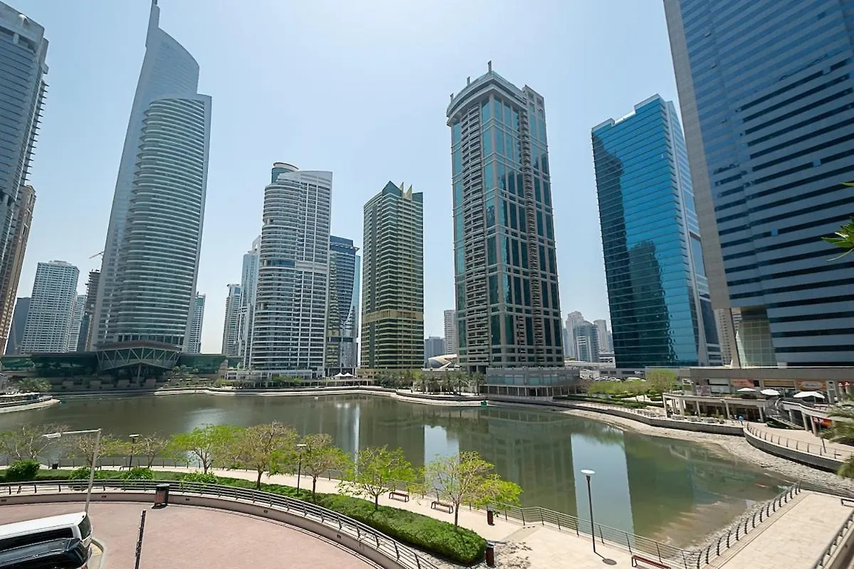 Stunning Studio Jlt L Near Metro Dubai