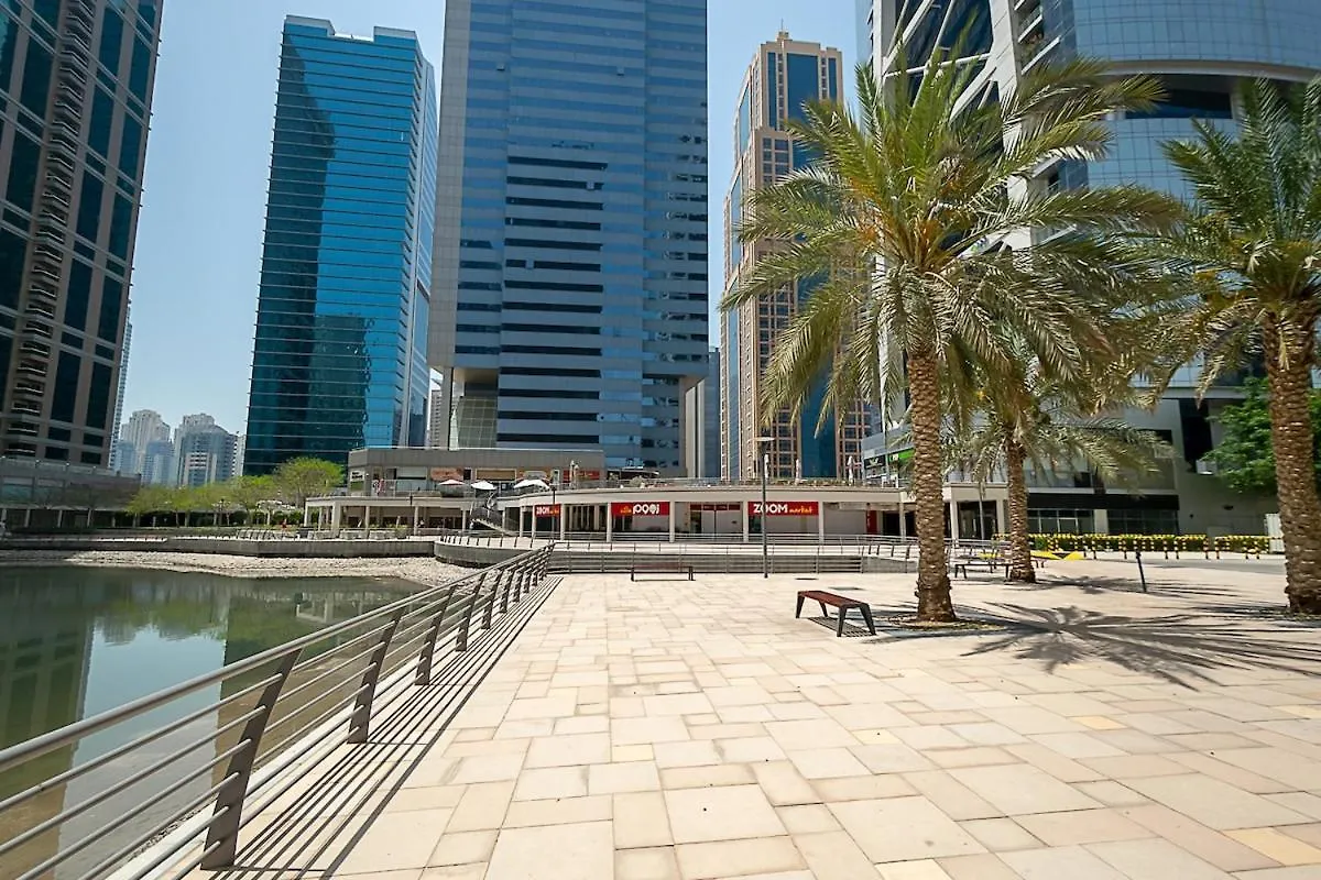 Stunning Studio Jlt L Near Metro Dubai