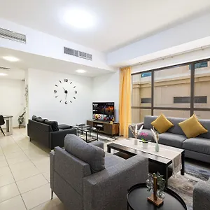 Moonlight Jbr - 2min Walk To Jbr Beach - Gym - 2min Metro Station - Poll Дубай